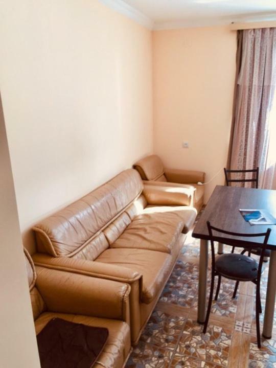 Lali Bed & Breakfast Tbilisi Ngoại thất bức ảnh